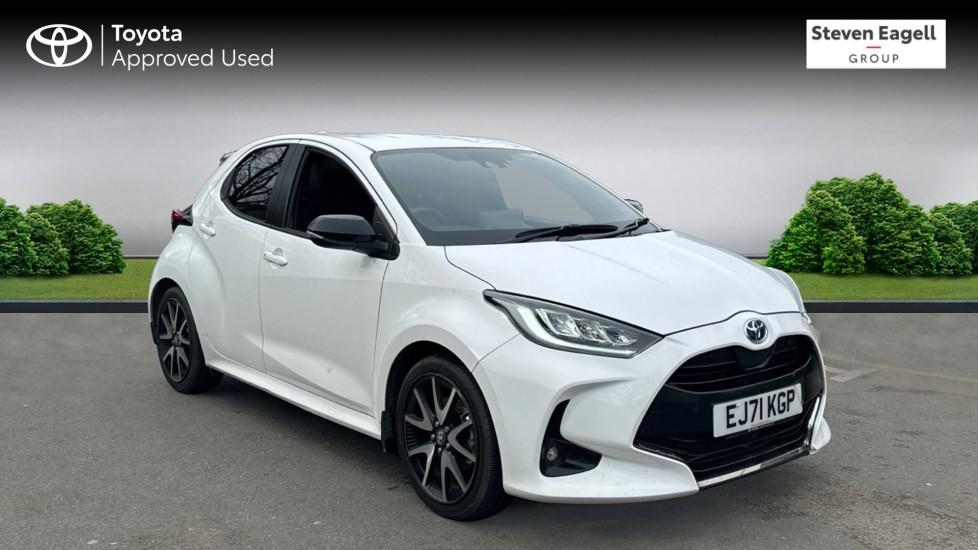 Main listing image - Toyota Yaris