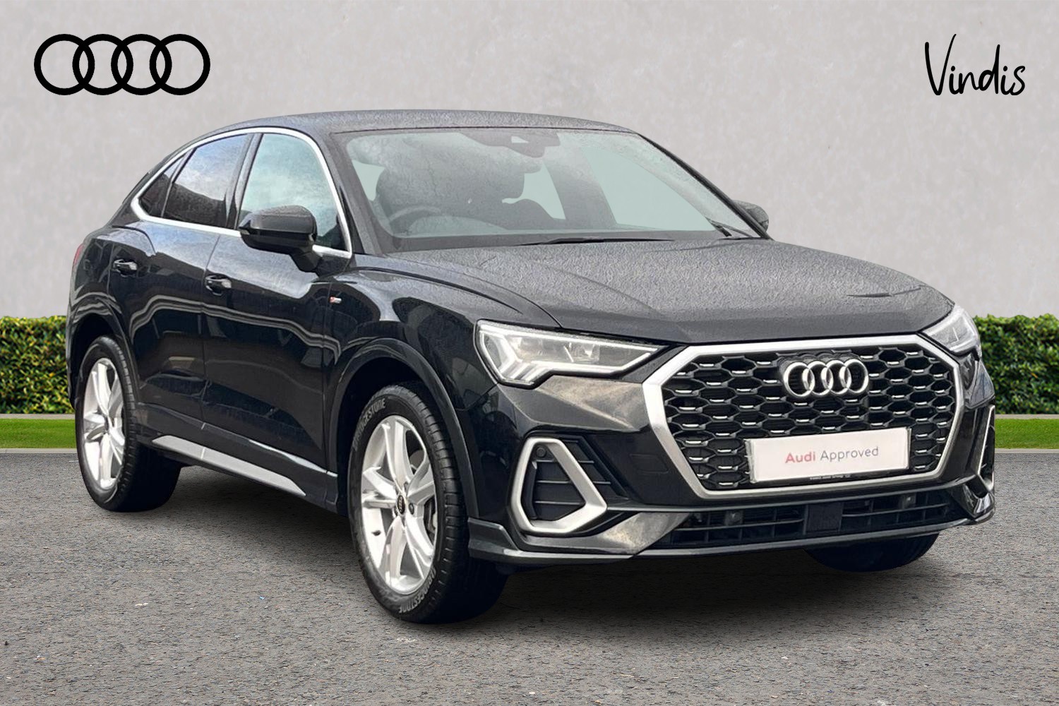 Main listing image - Audi Q3