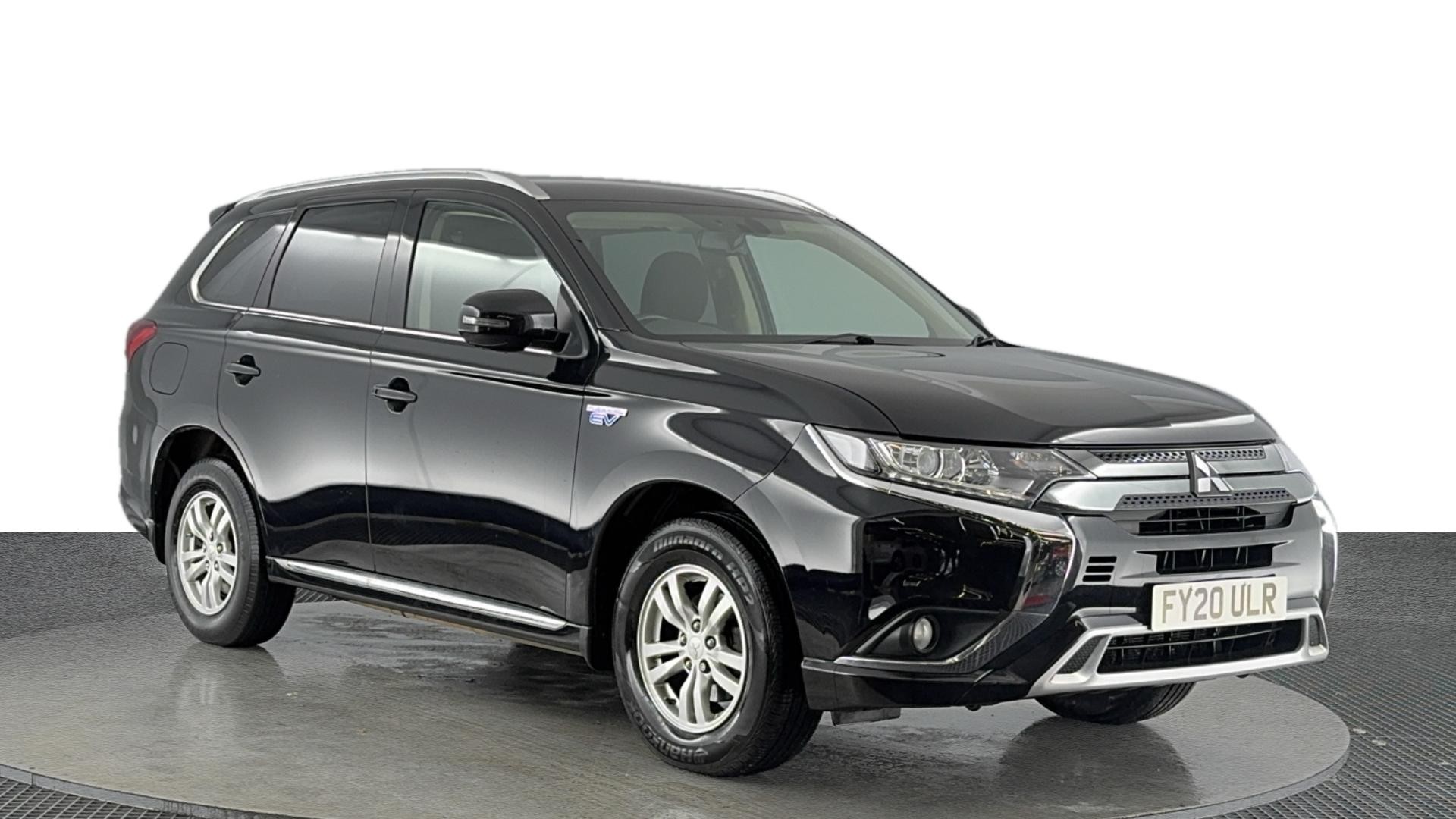 Main listing image - Mitsubishi Outlander