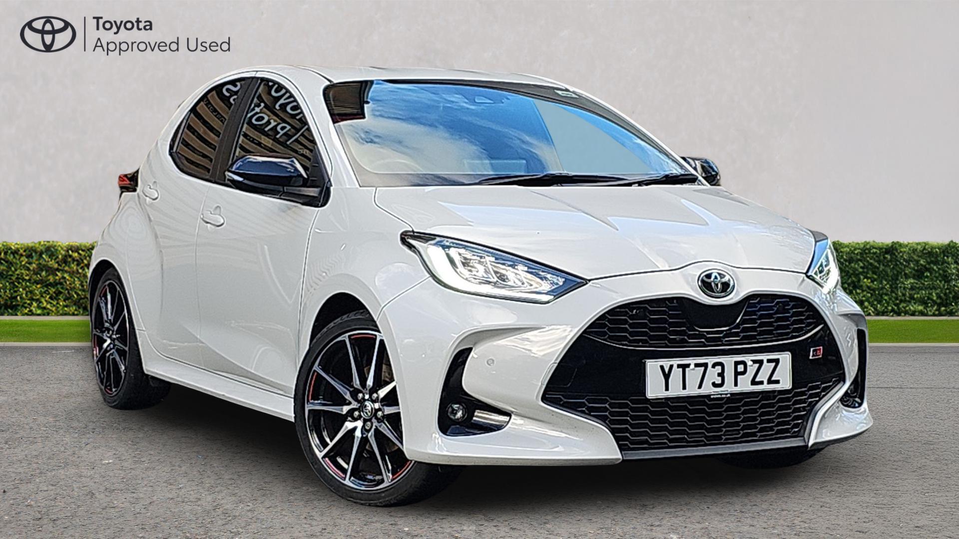 Main listing image - Toyota Yaris