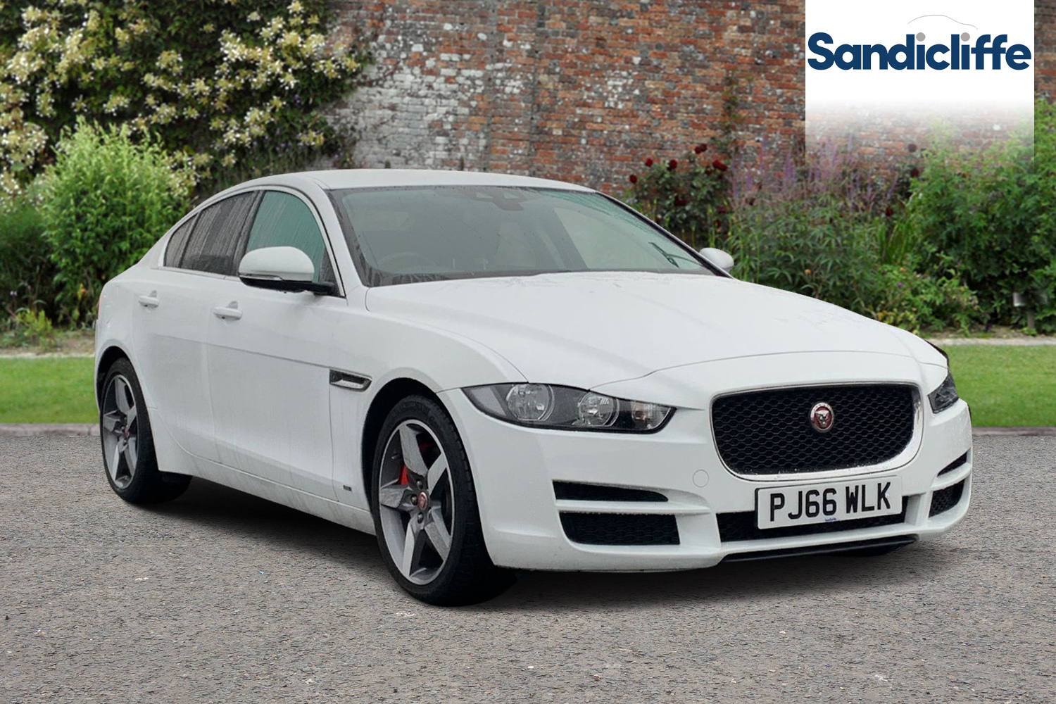 Main listing image - Jaguar XE