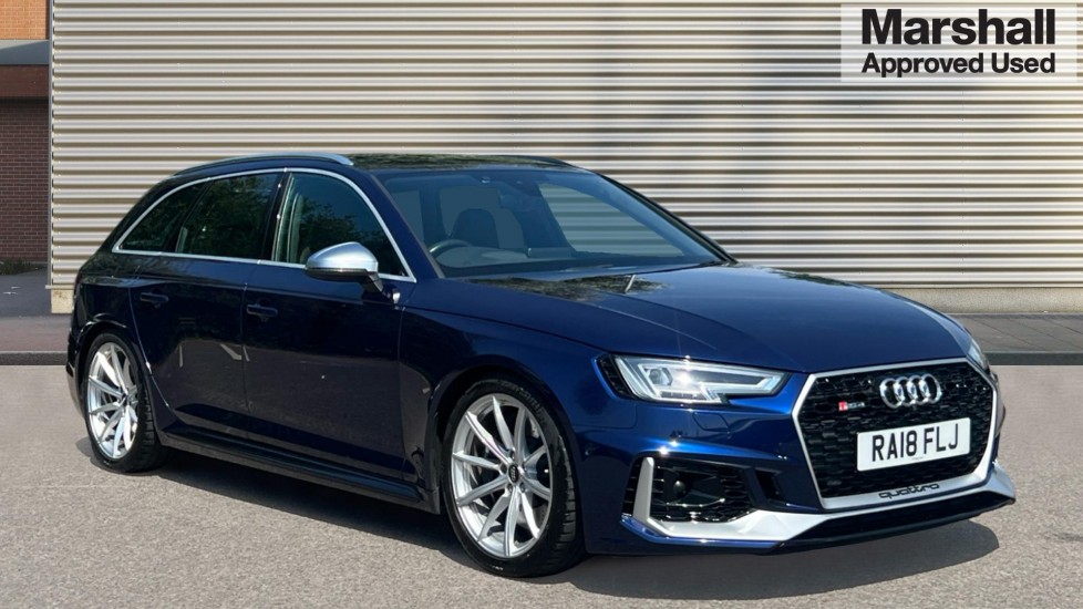 Main listing image - Audi RS4