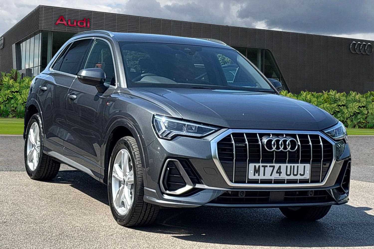 Main listing image - Audi Q3