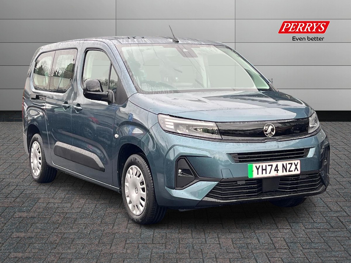 Main listing image - Vauxhall Combo Life-e