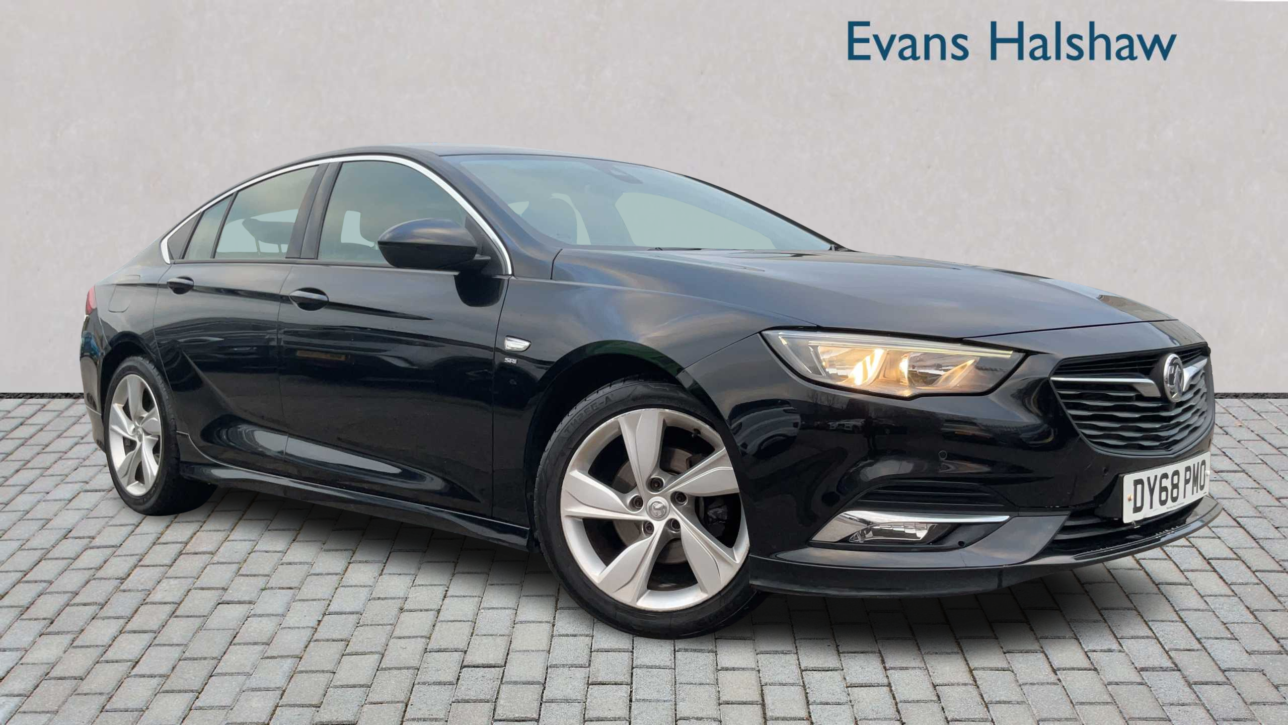 Main listing image - Vauxhall Insignia