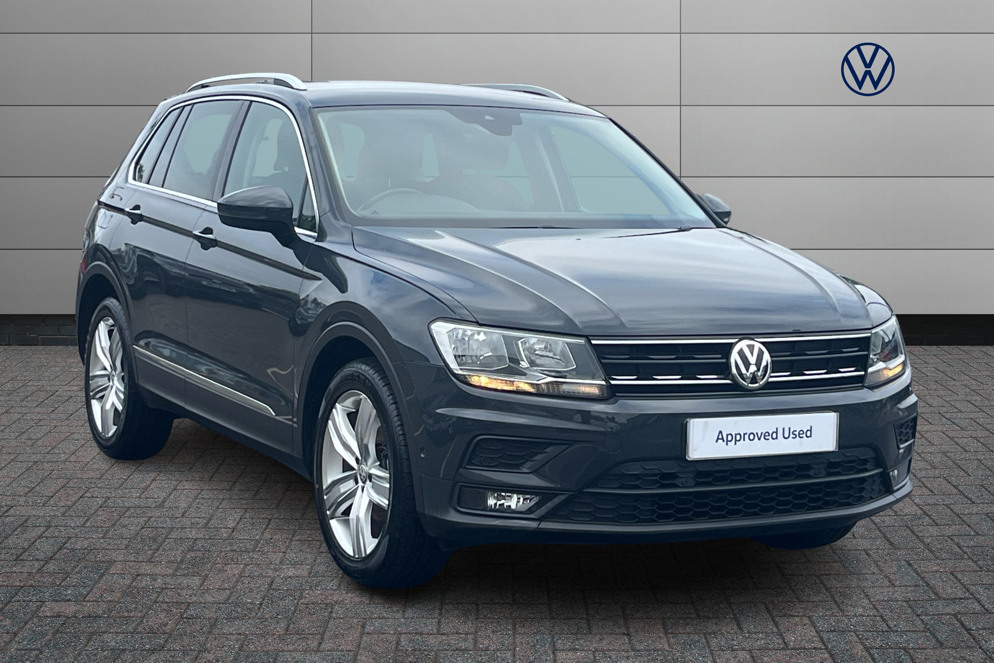 Main listing image - Volkswagen Tiguan