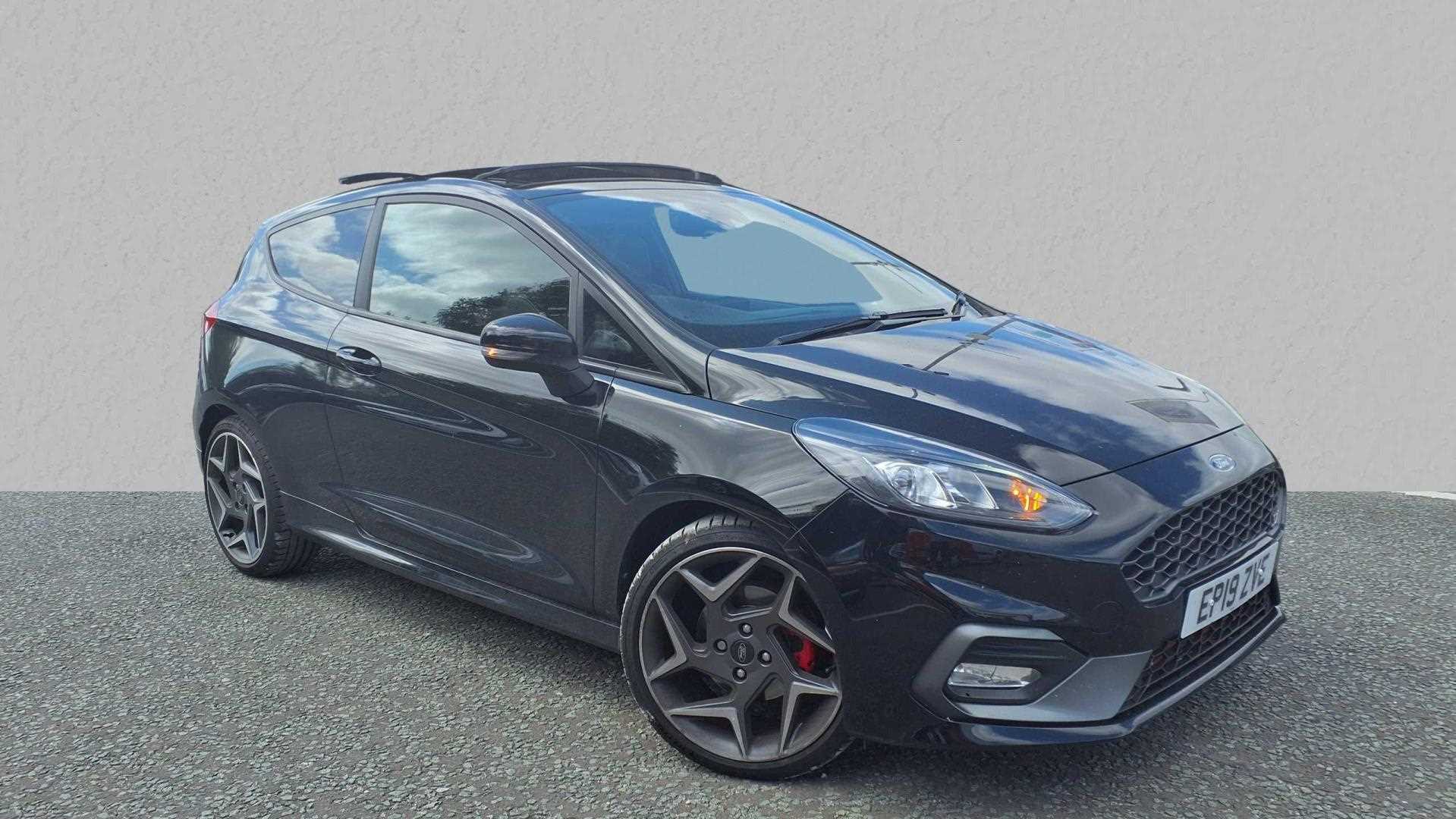 Main listing image - Ford Fiesta ST