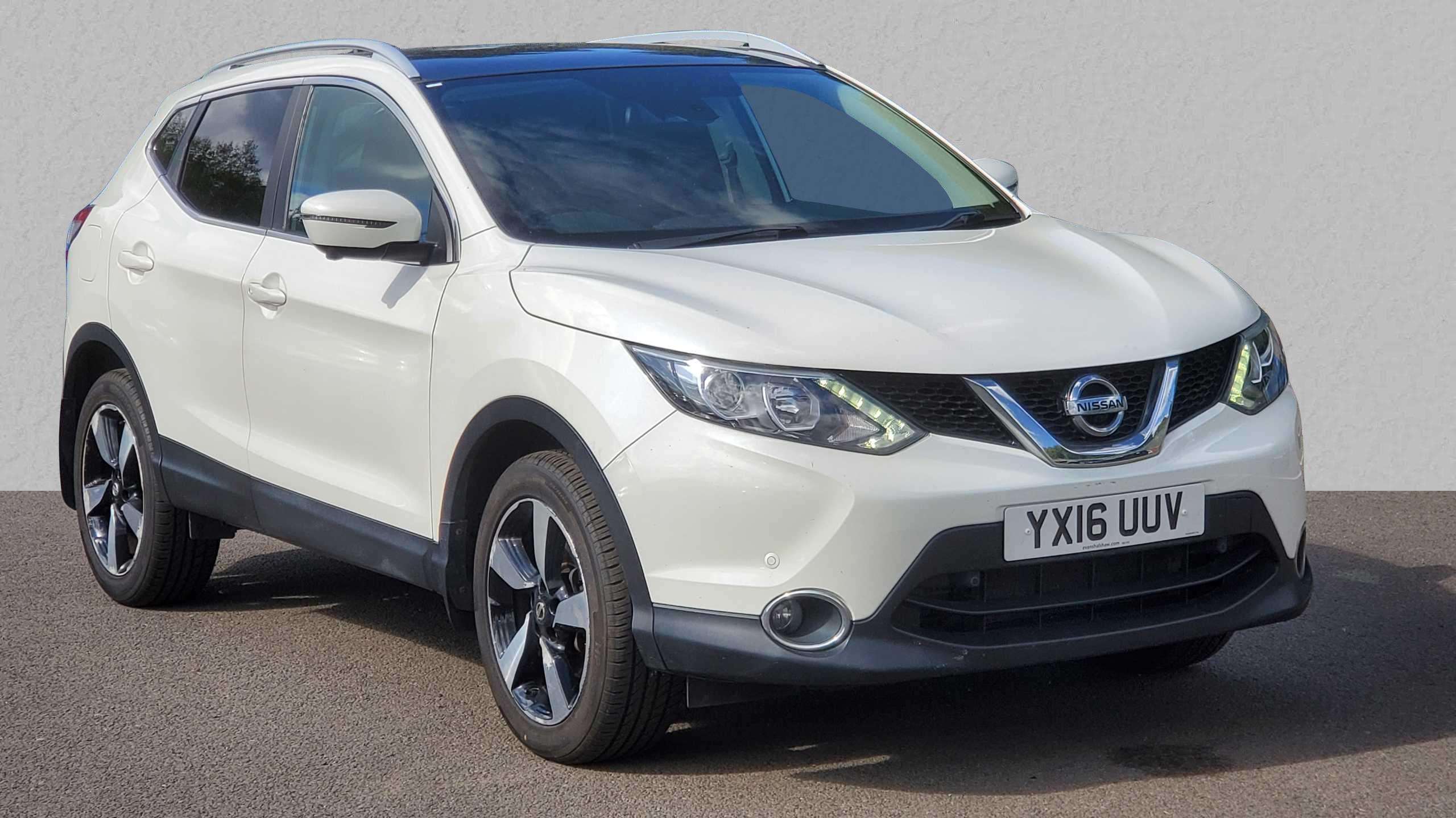 Main listing image - Nissan Qashqai