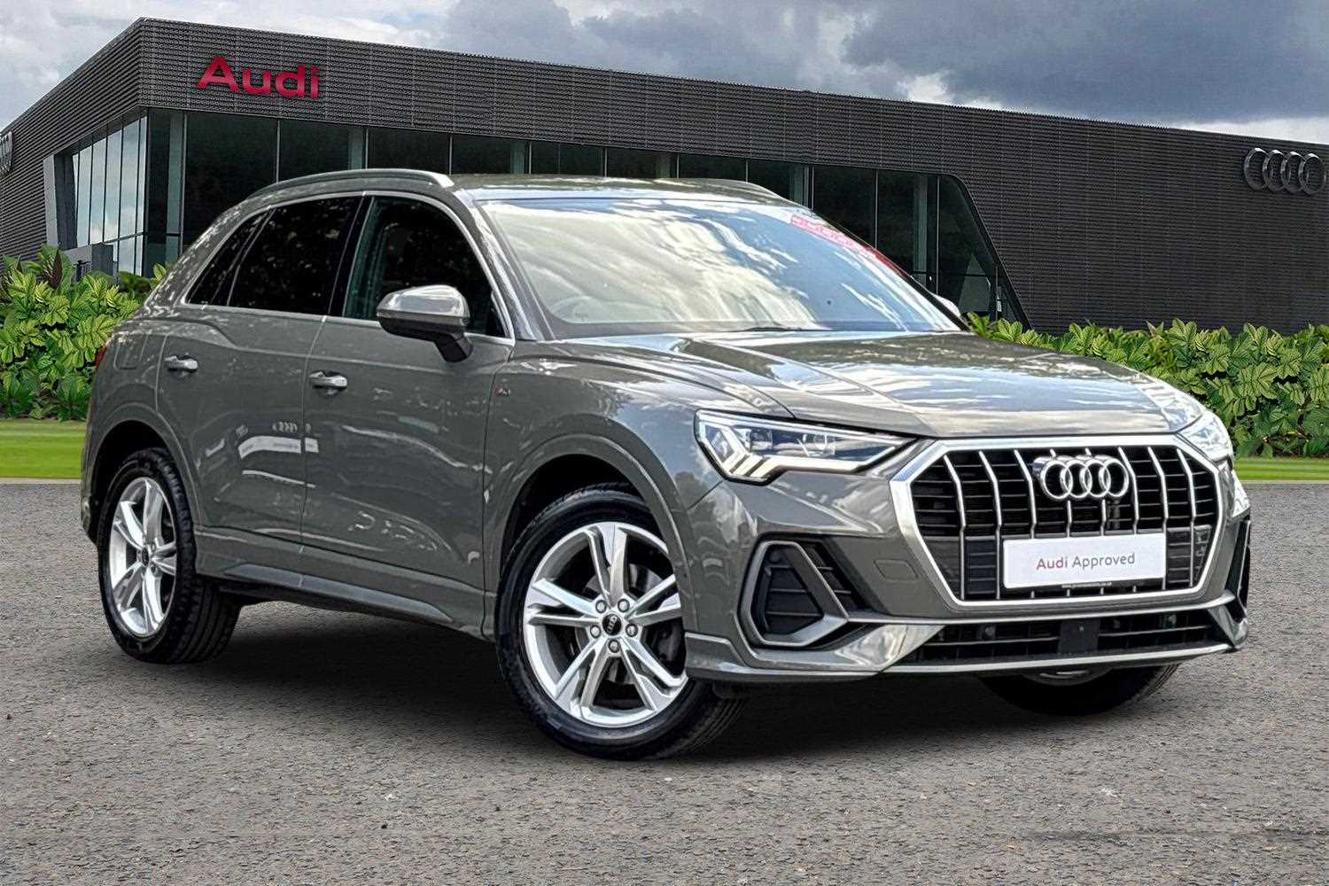 Main listing image - Audi Q3