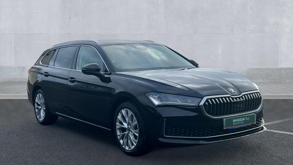 Main listing image - Skoda Superb Estate