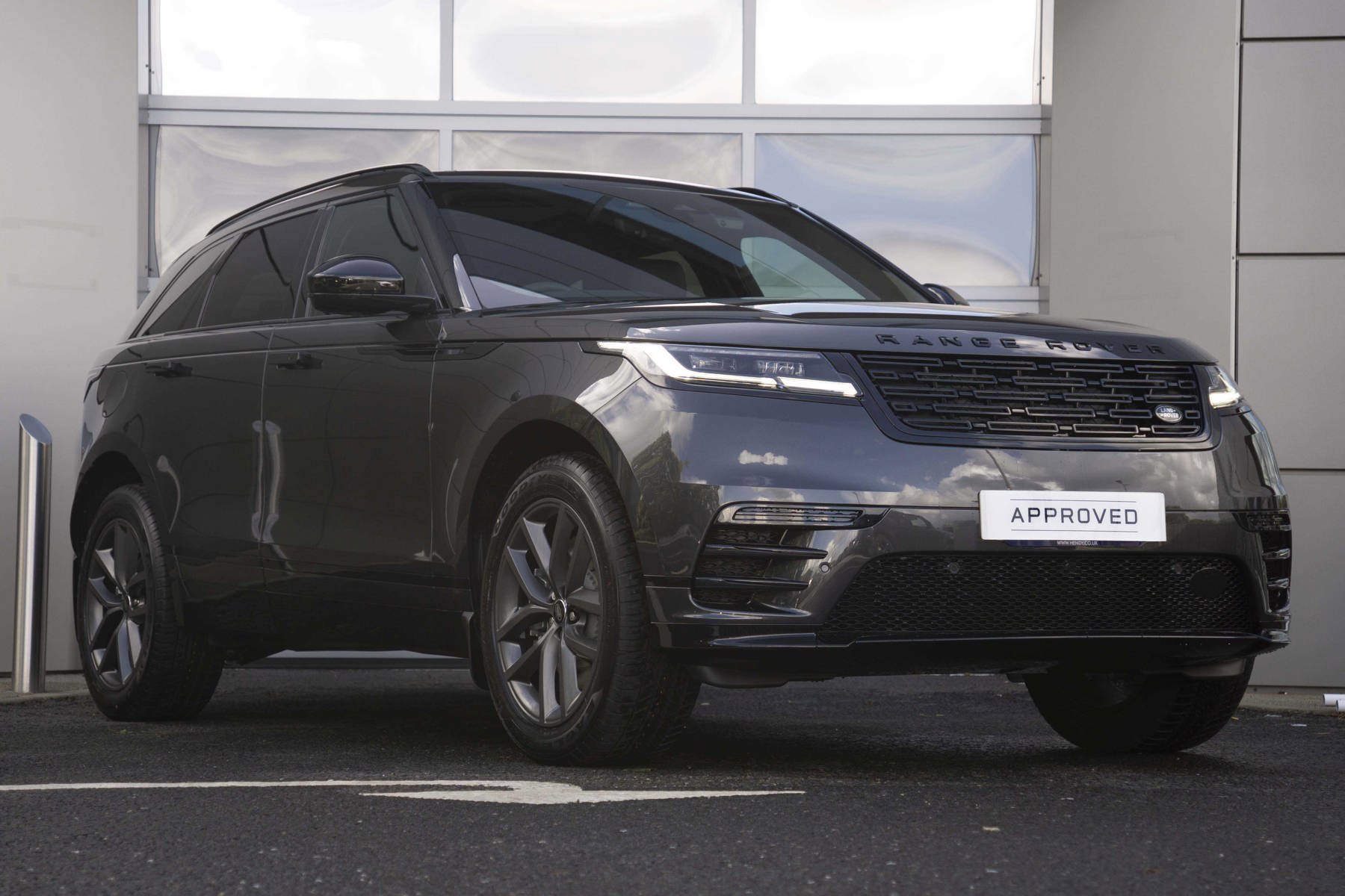 Main listing image - Land Rover Range Rover Velar