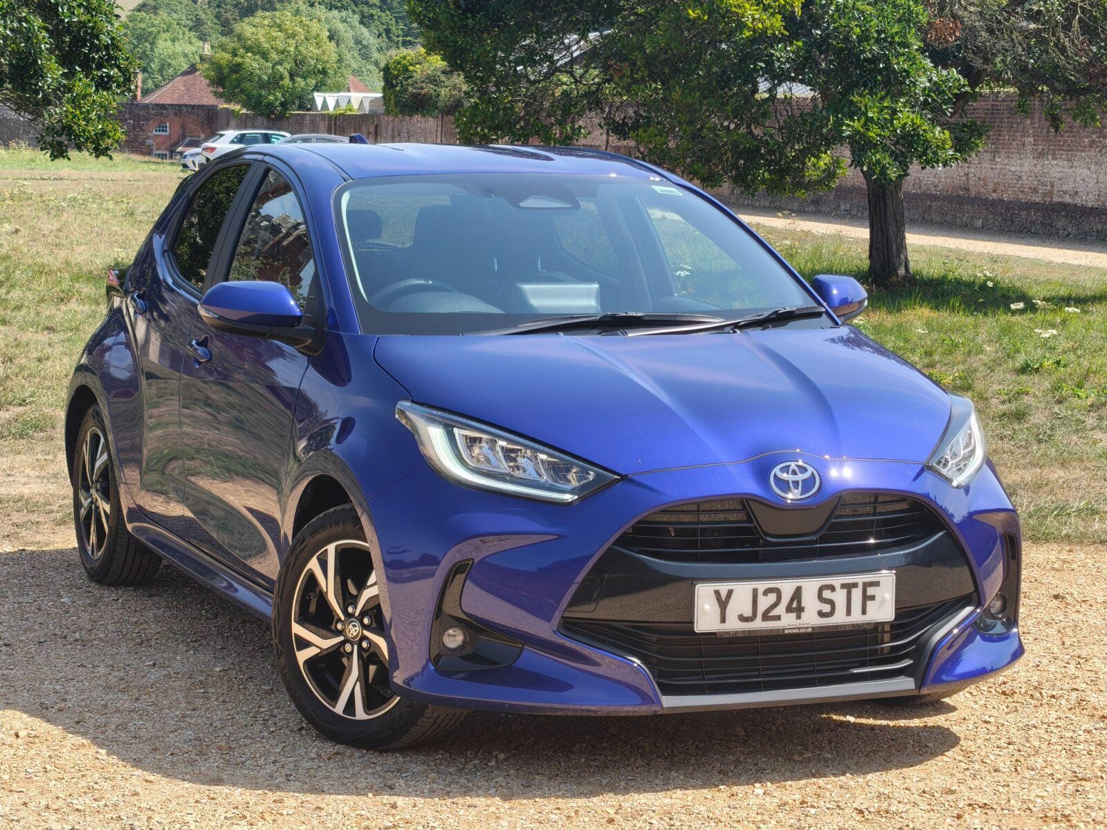 Main listing image - Toyota Yaris