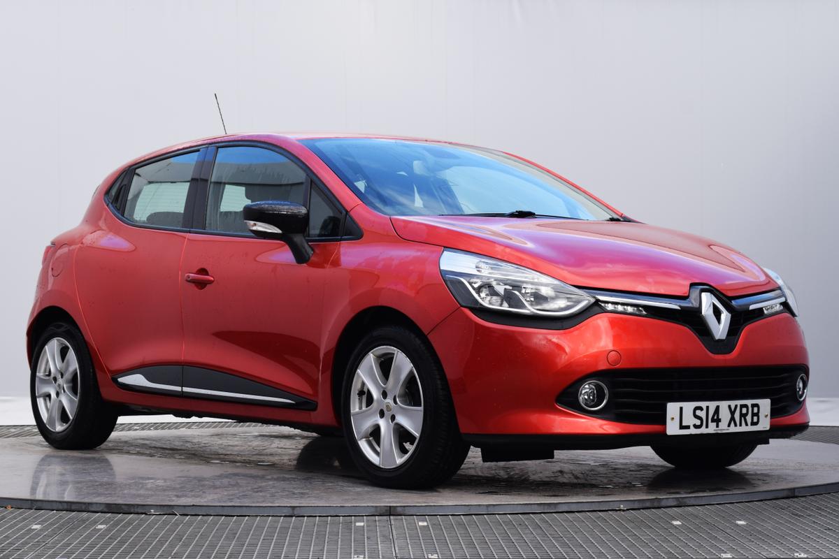 Main listing image - Renault Clio