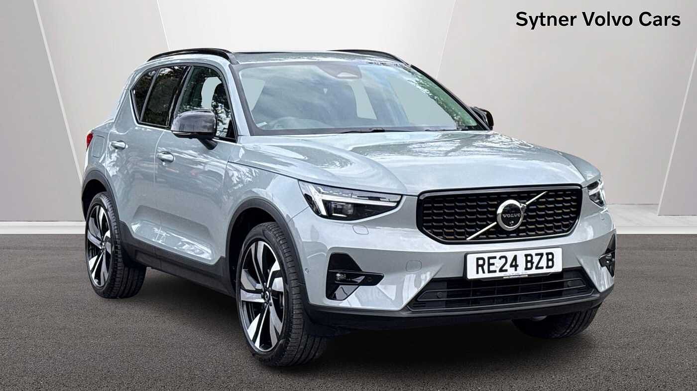 Main listing image - Volvo XC40