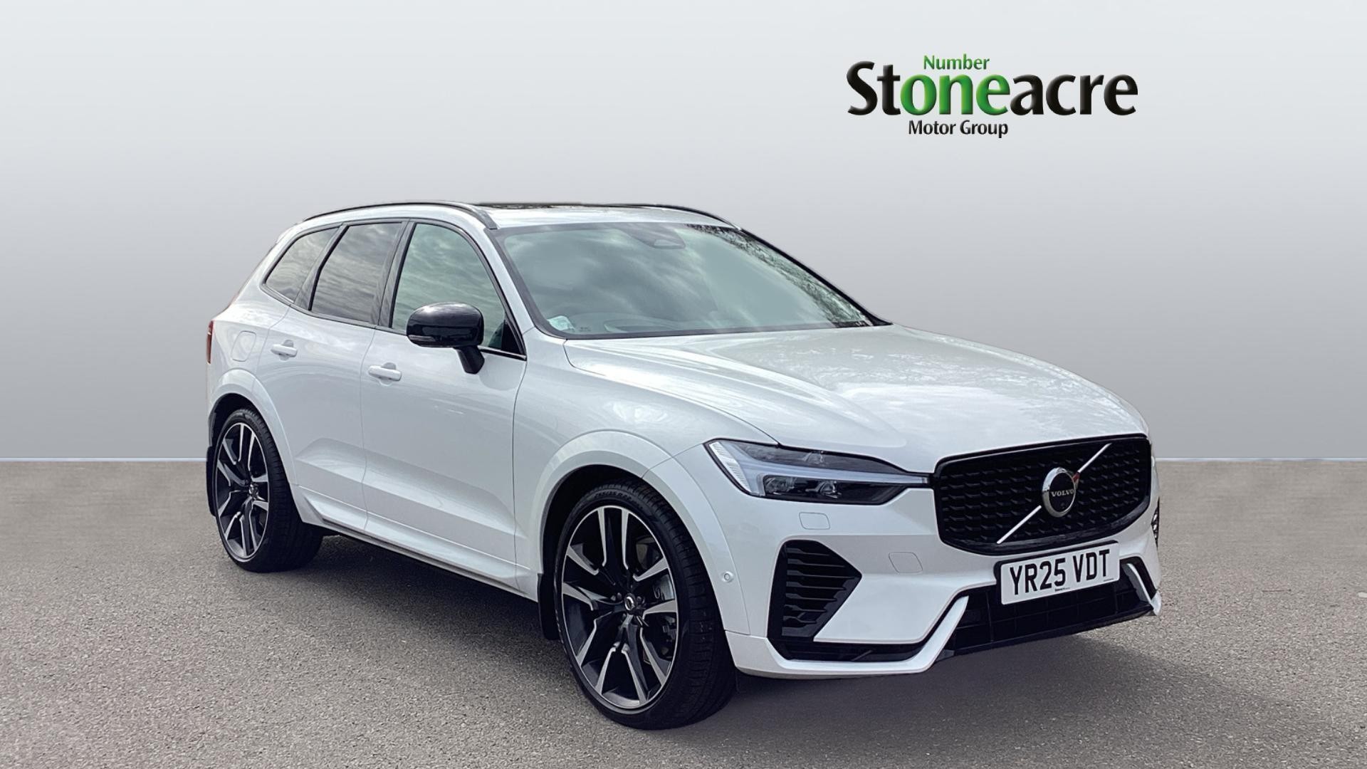 Main listing image - Volvo XC60