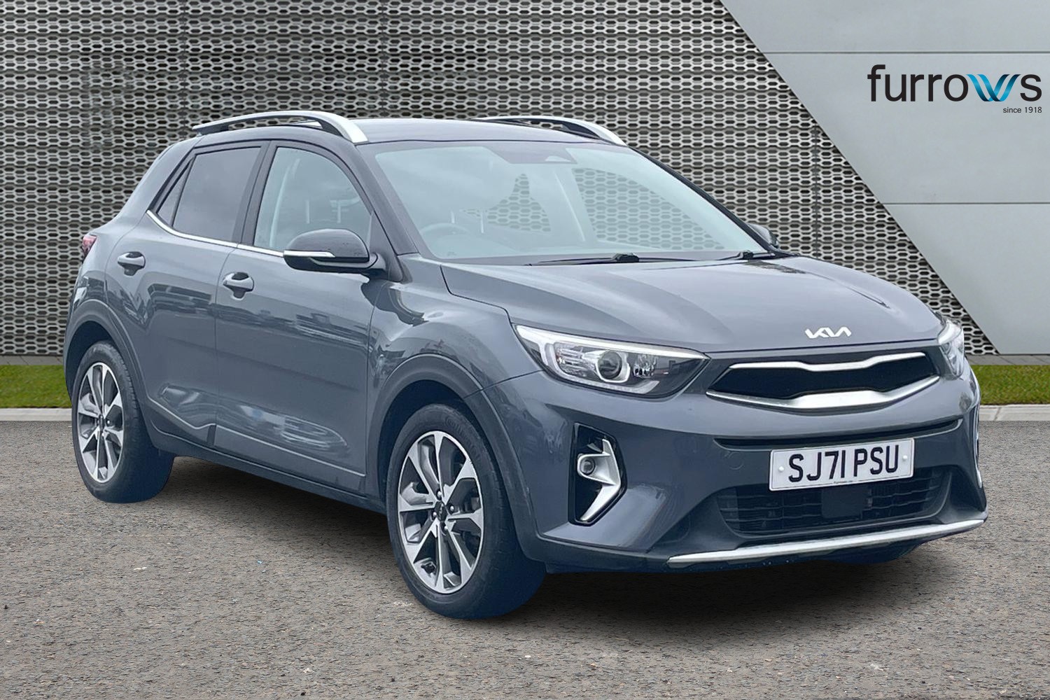 Main listing image - Kia Stonic