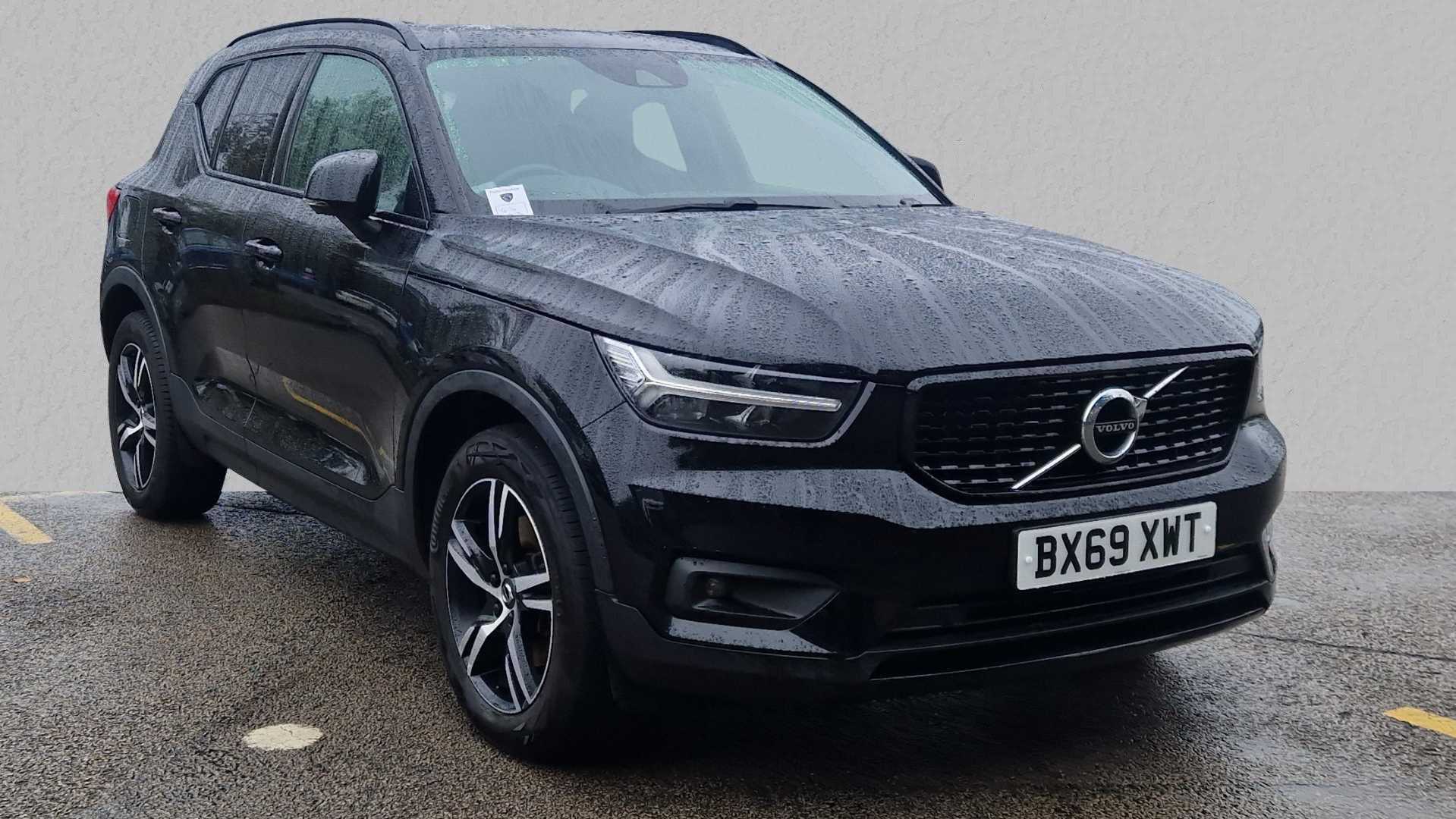 Main listing image - Volvo XC40