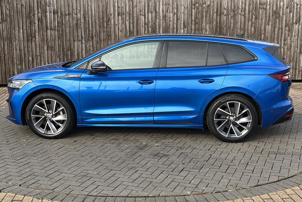 Main listing image - Skoda Enyaq