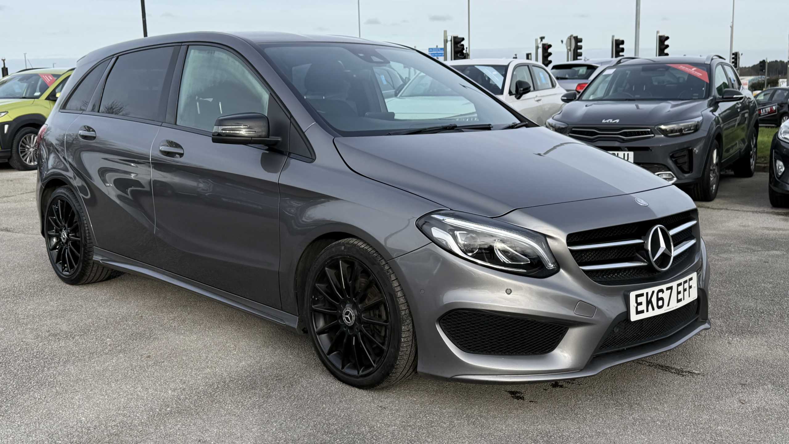 Main listing image - Mercedes-Benz B-Class