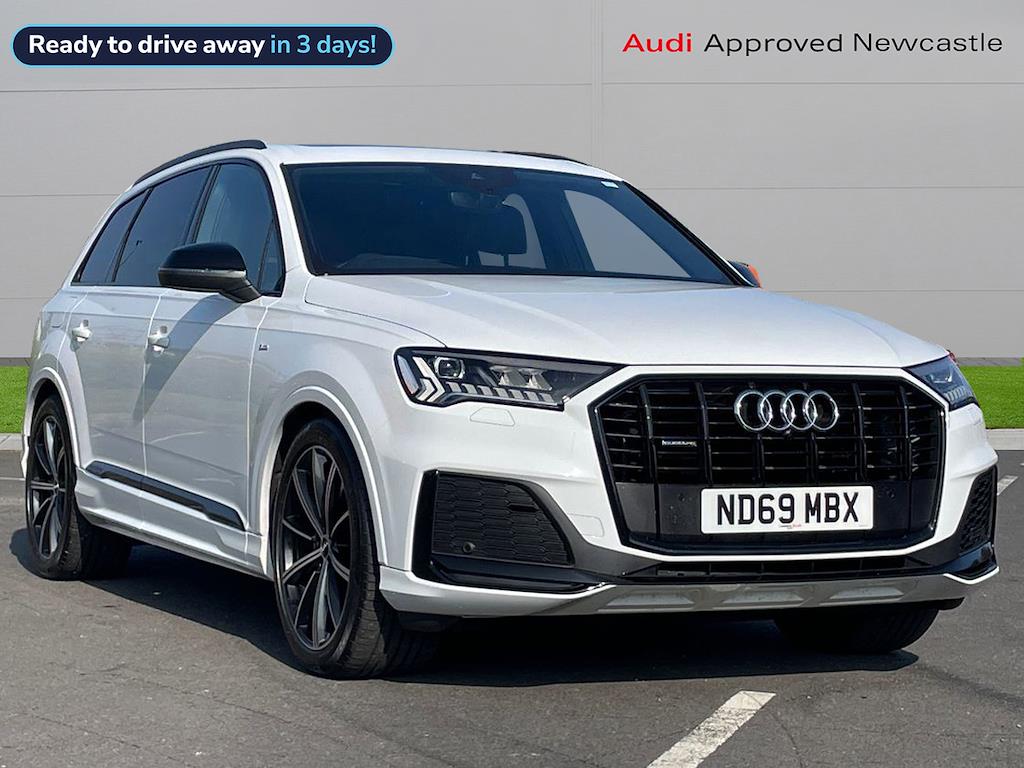 Main listing image - Audi Q7