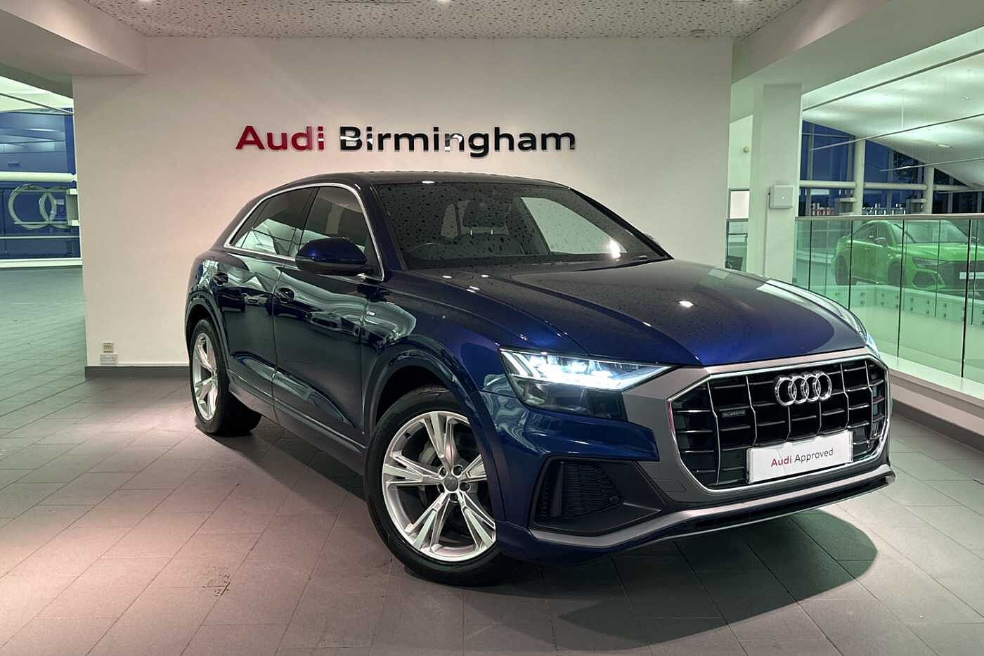 Main listing image - Audi Q8