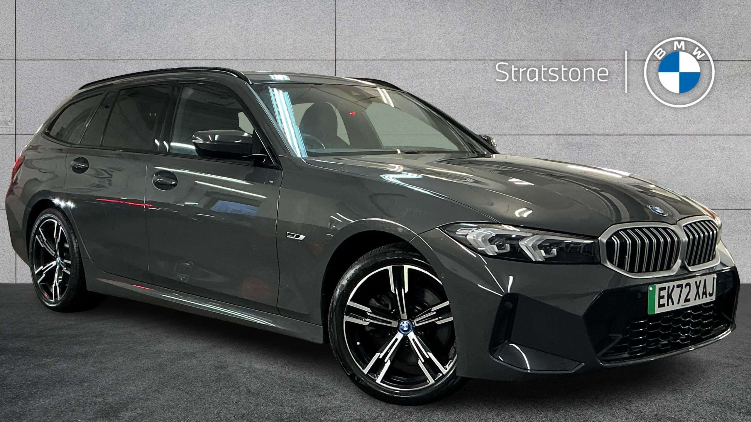 Main listing image - BMW 3 Series Touring