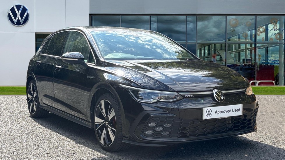 Main listing image - Volkswagen Golf