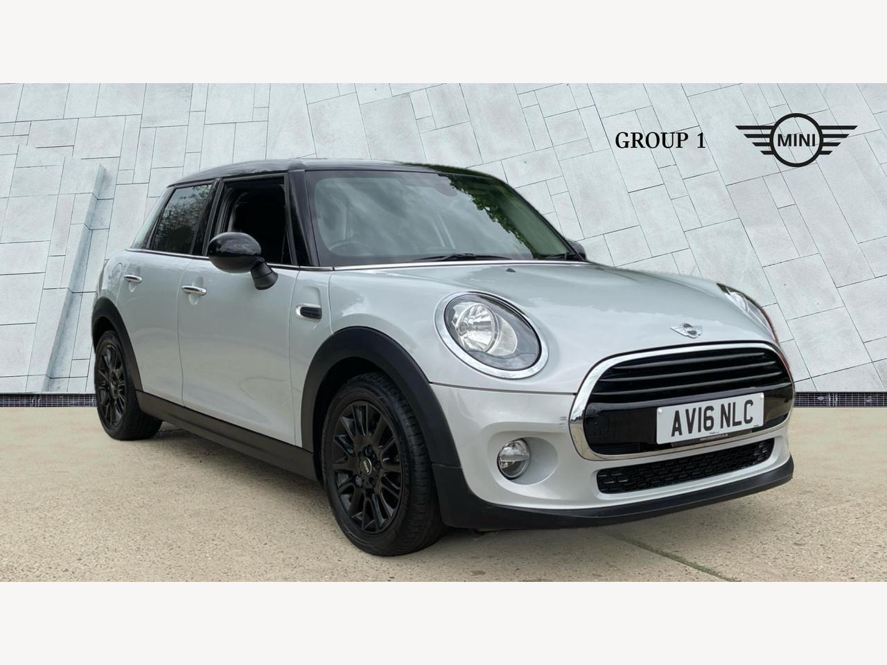 Main listing image - MINI Hatchback 5dr