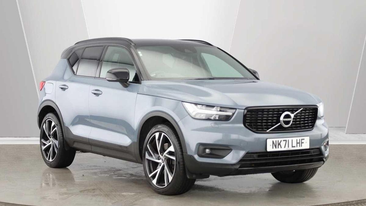 Main listing image - Volvo XC40