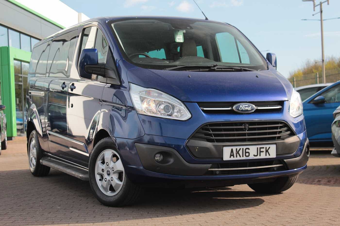 Main listing image - Ford Tourneo Custom