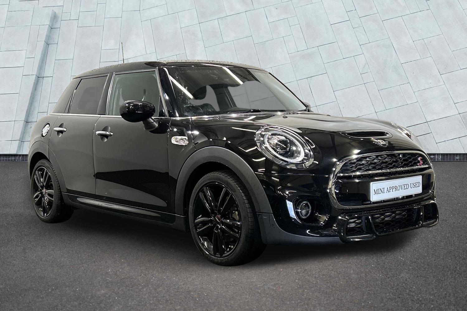 Main listing image - MINI Hatchback 5dr