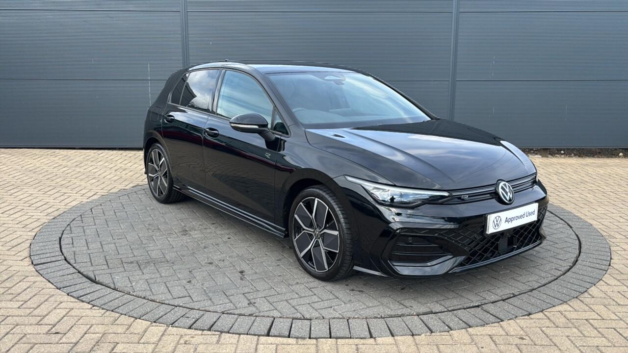 Main listing image - Volkswagen Golf