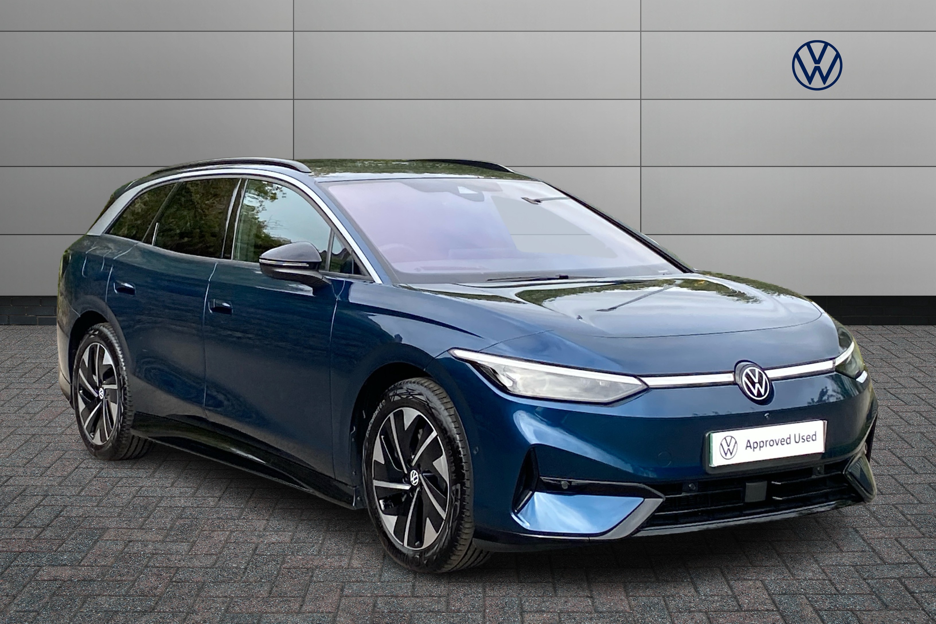 Main listing image - Volkswagen ID.7