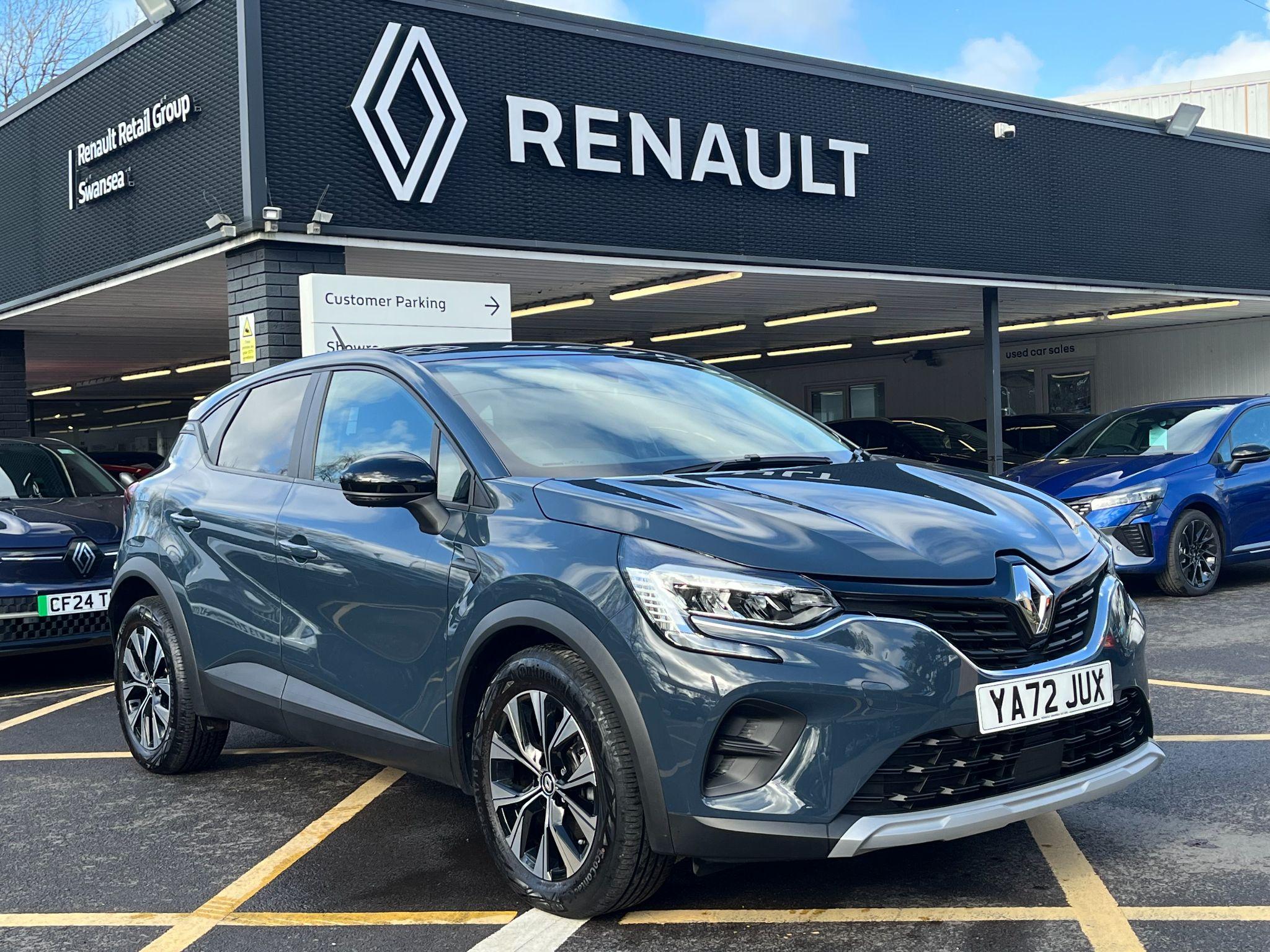 Main listing image - Renault Captur