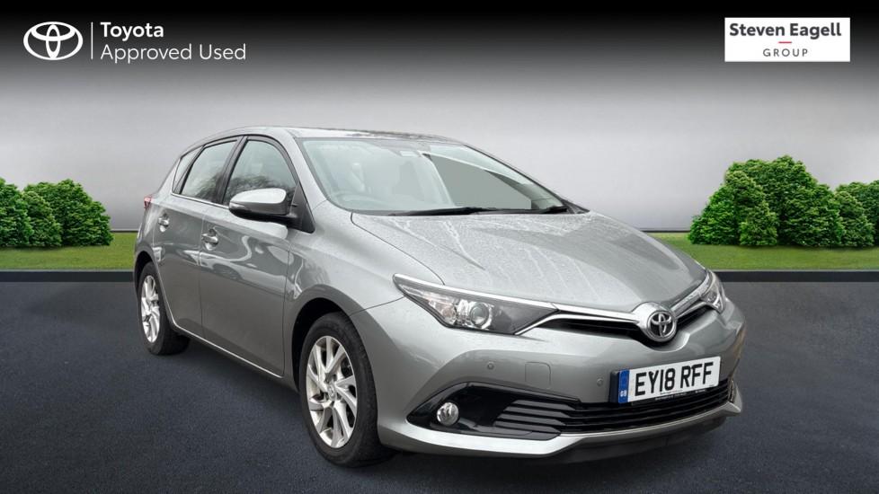 Main listing image - Toyota Auris