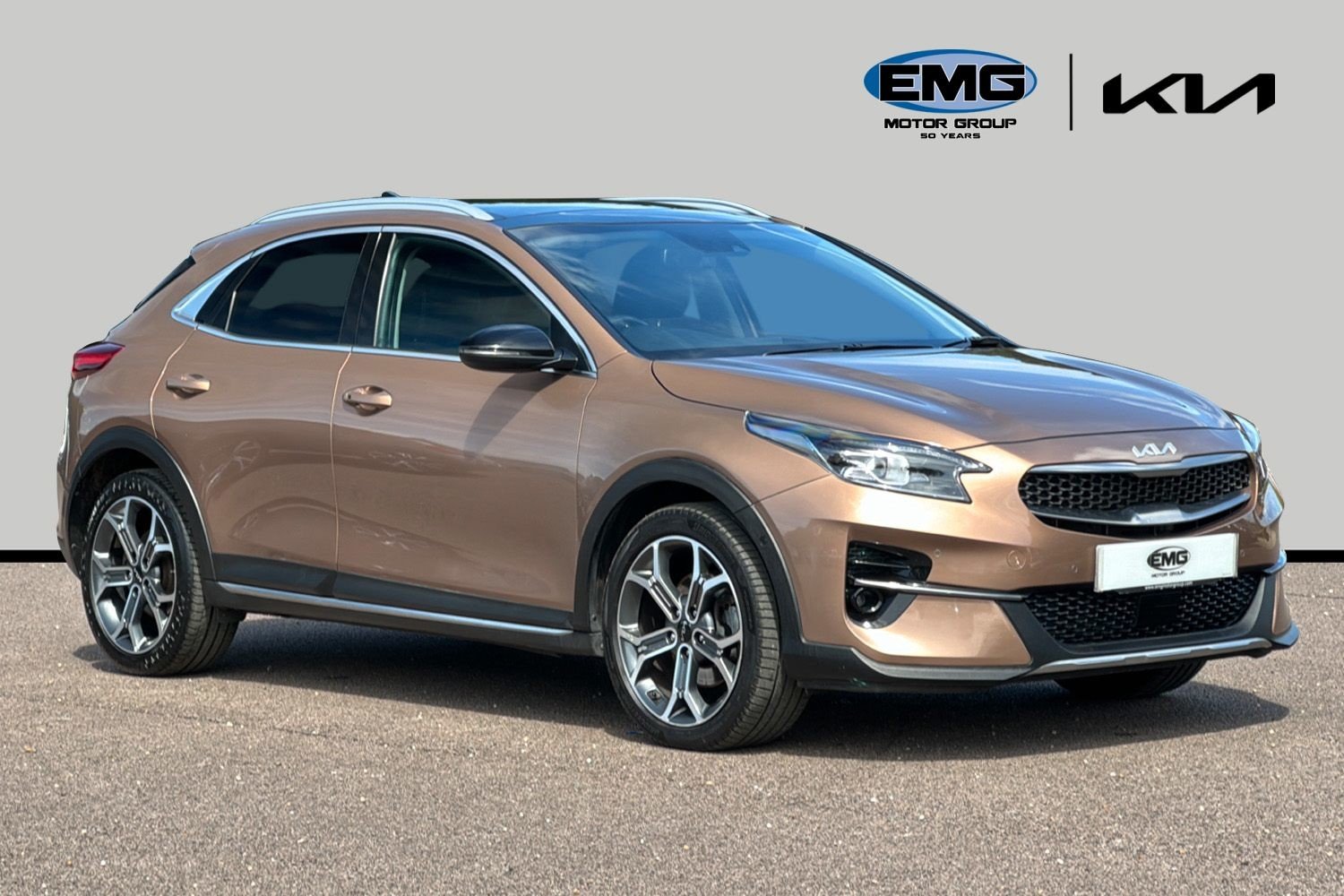 Main listing image - Kia XCeed