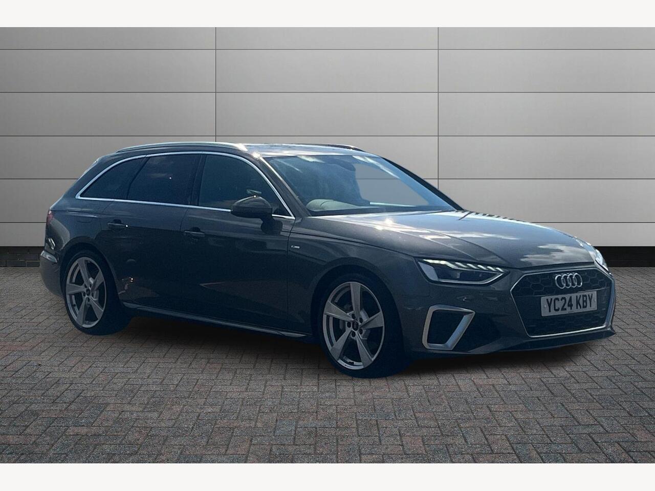 Main listing image - Audi A4 Avant