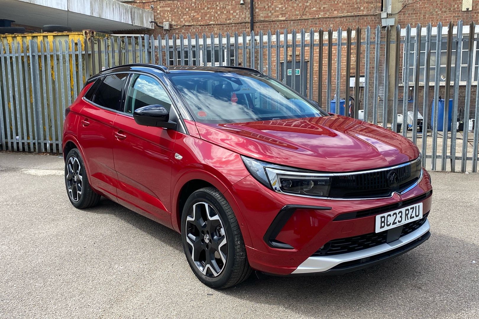 Main listing image - Vauxhall Grandland