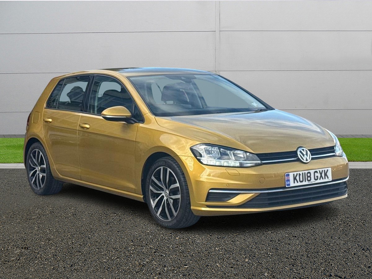 Main listing image - Volkswagen Golf