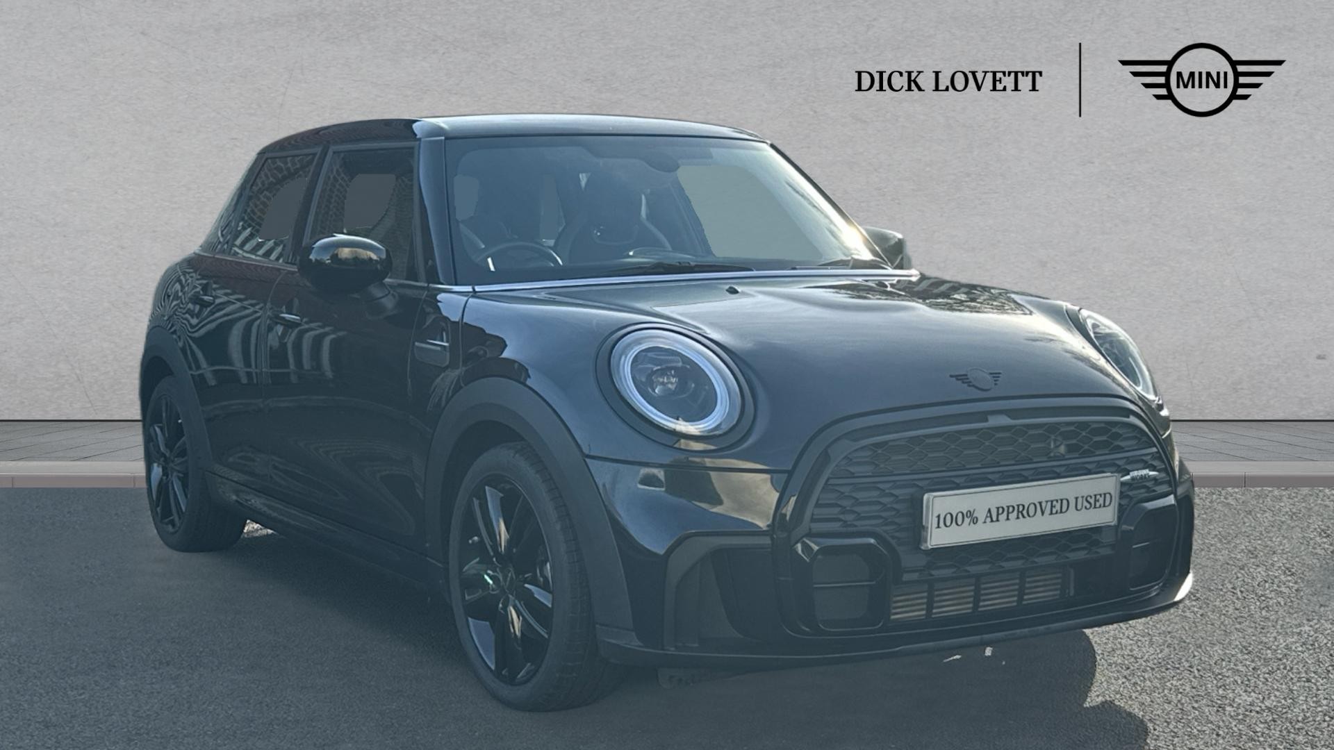 Main listing image - MINI Hatchback 5dr