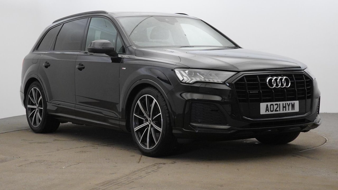 Main listing image - Audi Q7