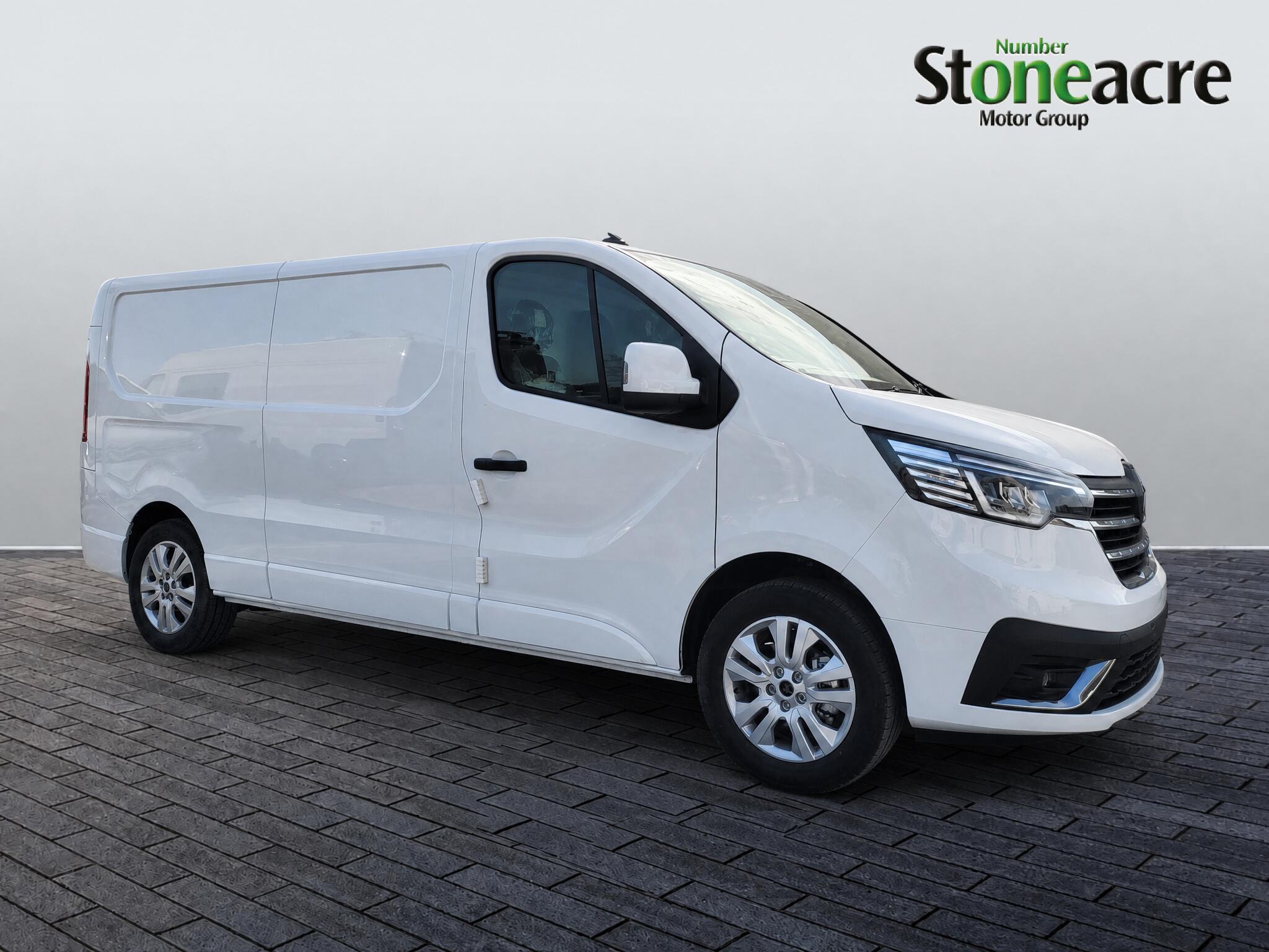 Main listing image - Renault Trafic