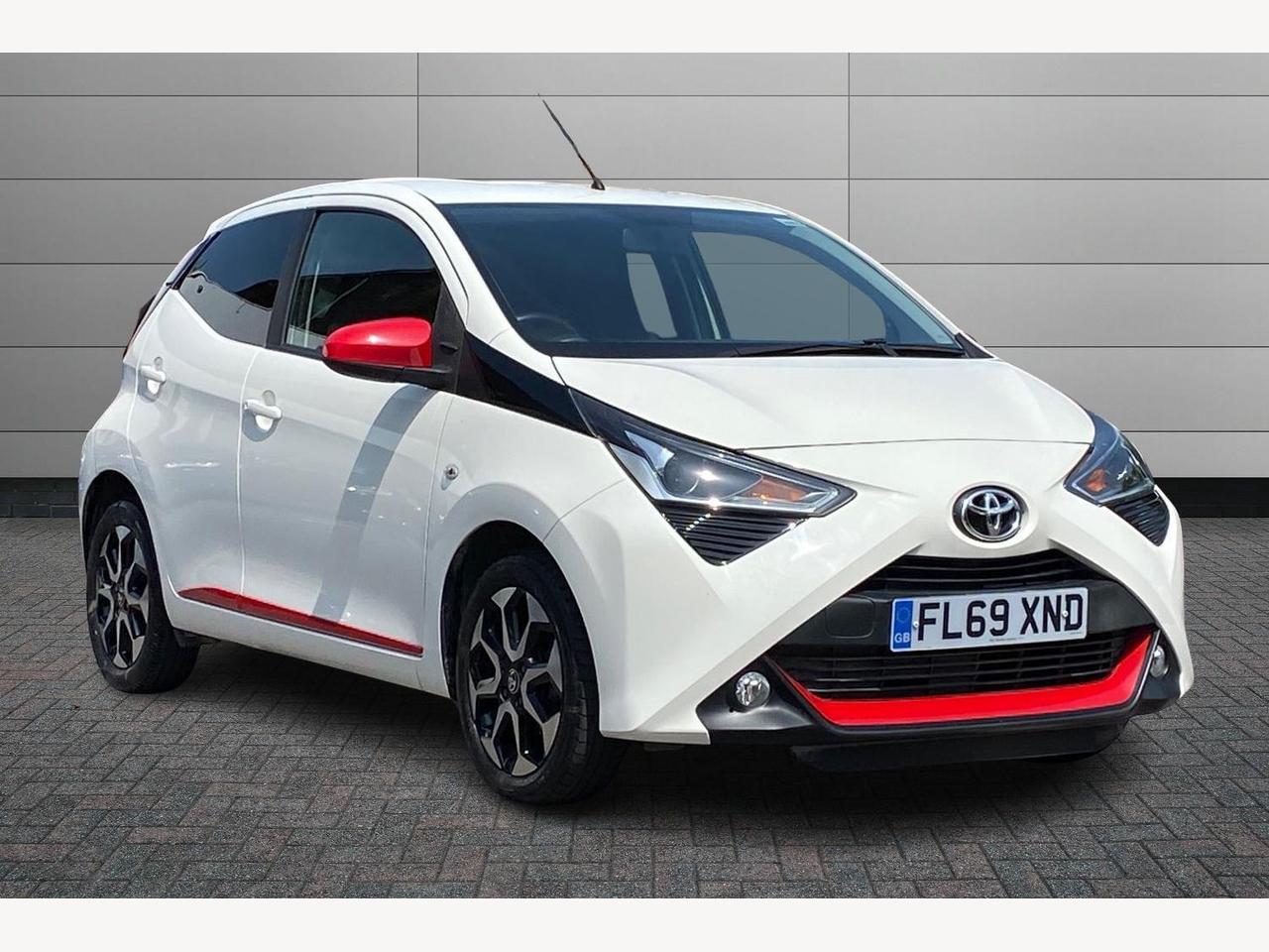 Main listing image - Toyota Aygo