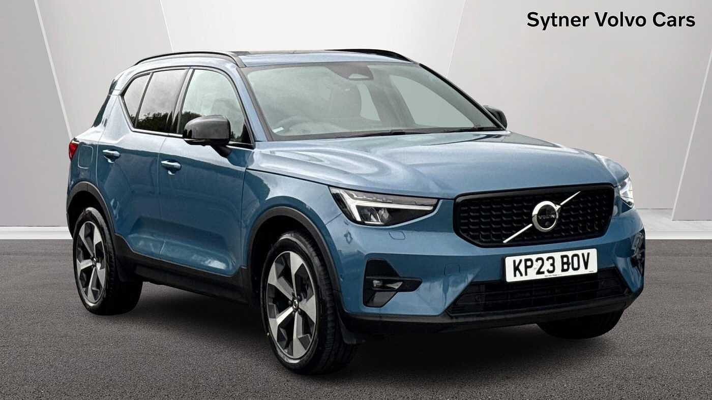 Main listing image - Volvo XC40