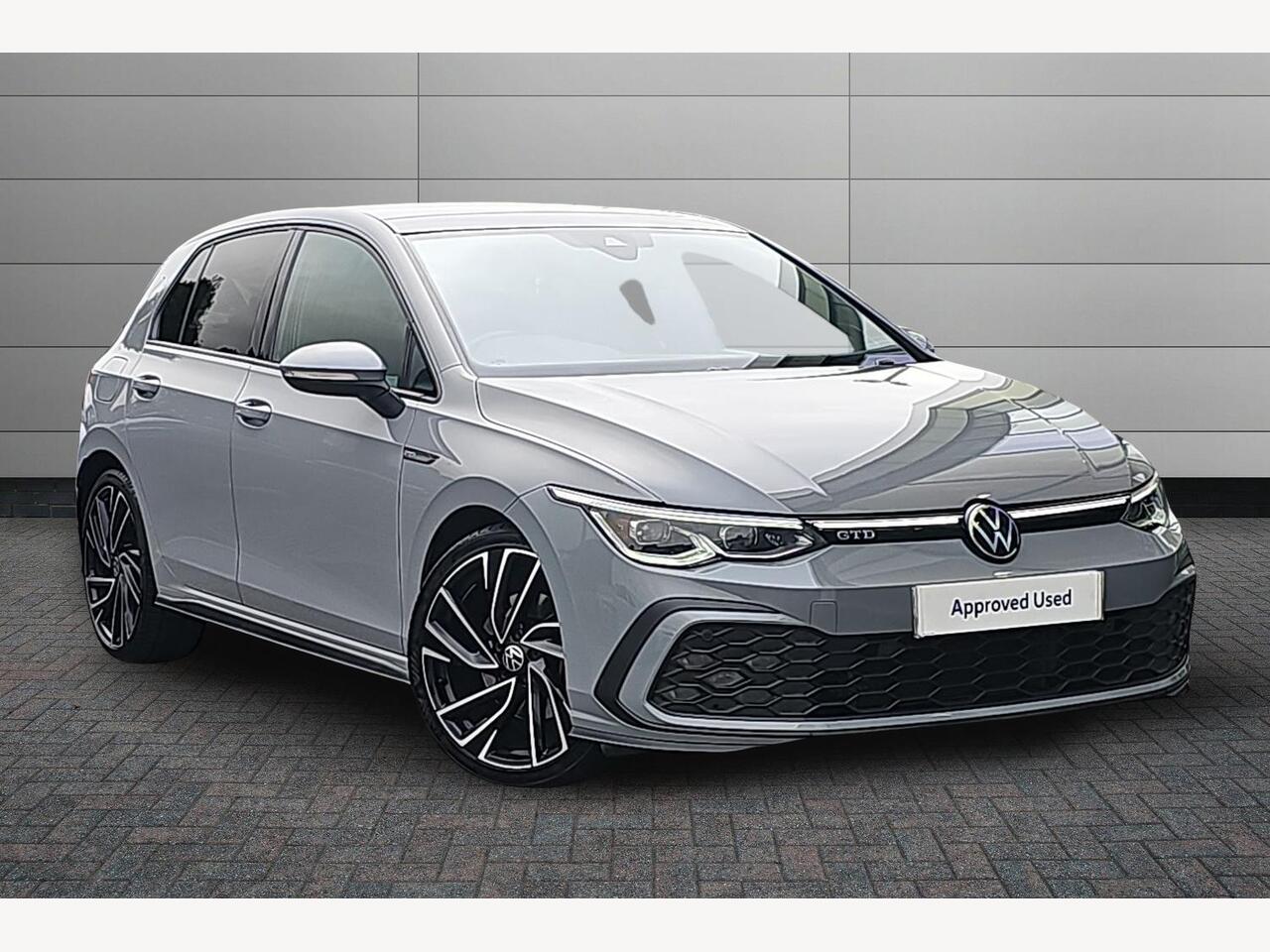 Main listing image - Volkswagen Golf