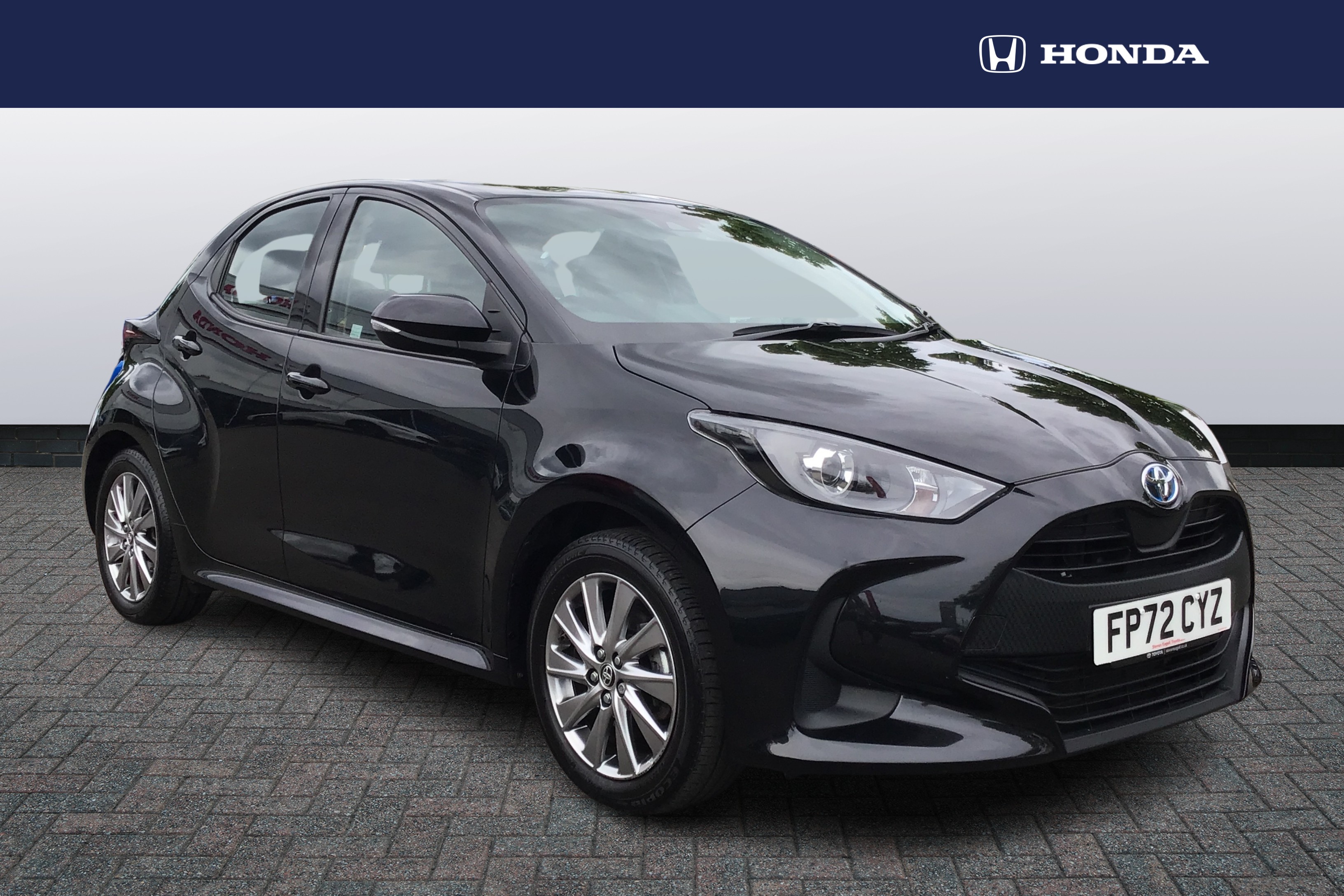 Main listing image - Toyota Yaris