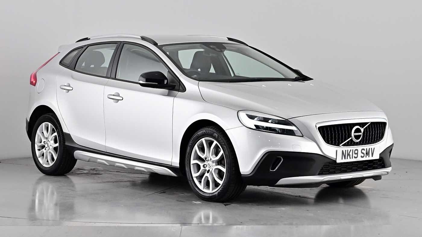 Main listing image - Volvo V40 Cross Country