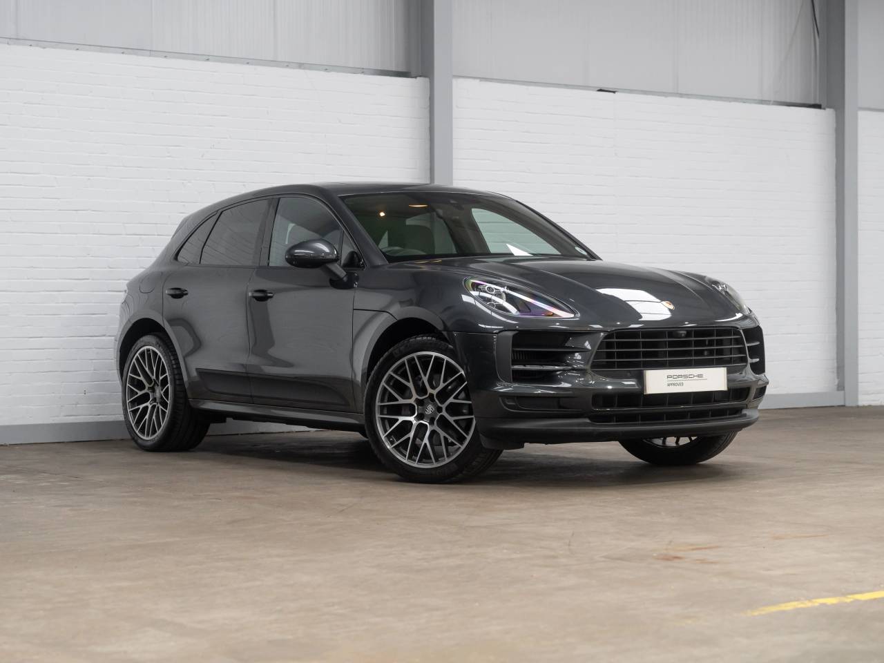 Main listing image - Porsche Macan