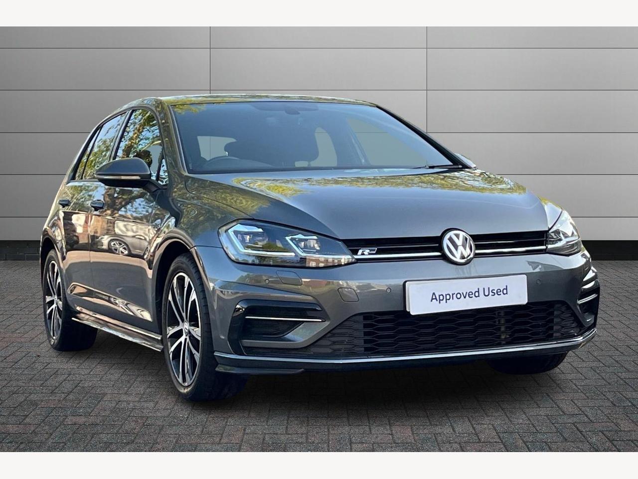 Main listing image - Volkswagen Golf