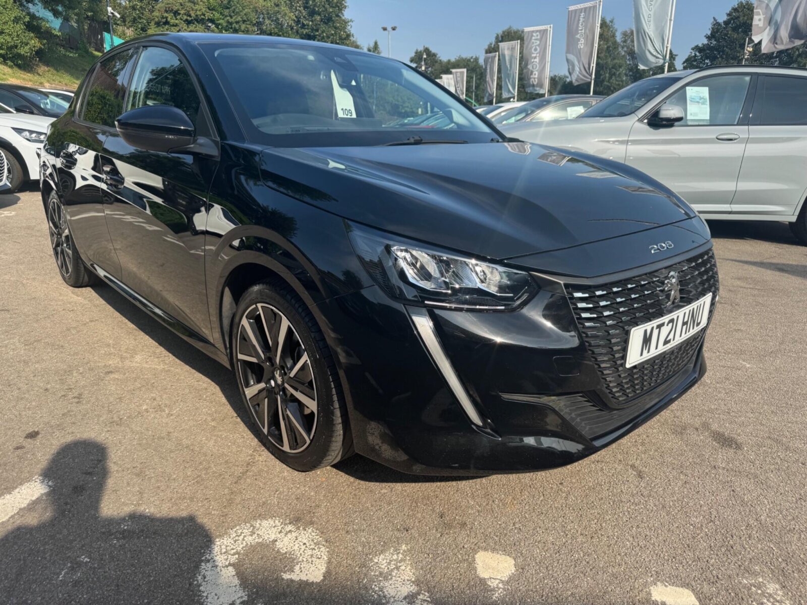 Main listing image - Peugeot 208